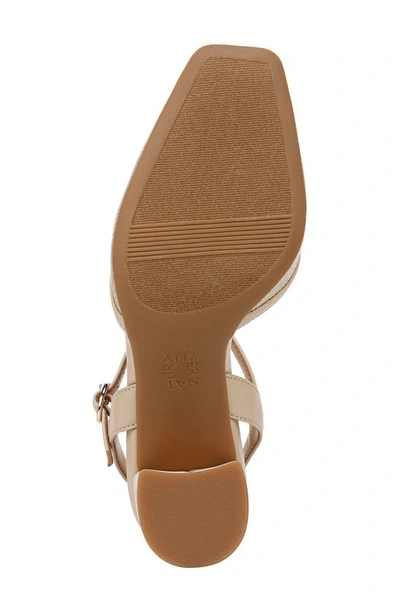 Naturalizer Wave Block Heel Pump In Tan Straw