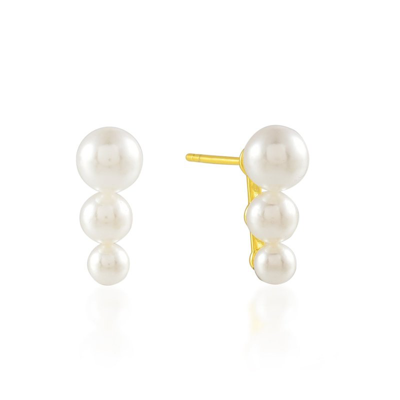 Shop Arvino Gradated Pearl Studs In Gold