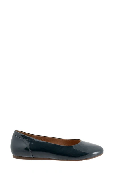 Softwalk Shiraz Flat In Navy Paten