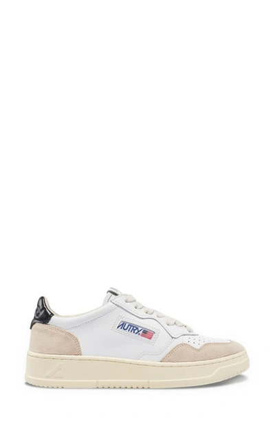 Shop Autry Medalist Low Sneaker In Ivory/black