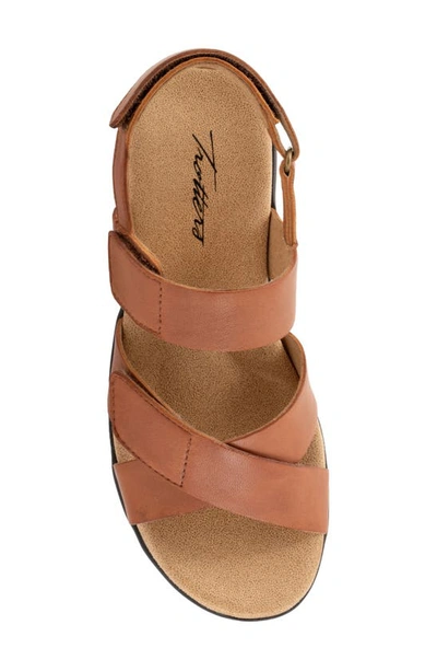 Trotters Mae Woven Slide Sandal In Luggage