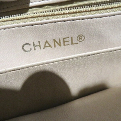 Pre-owned Chanel Beige Leather Shoulder Bag ()