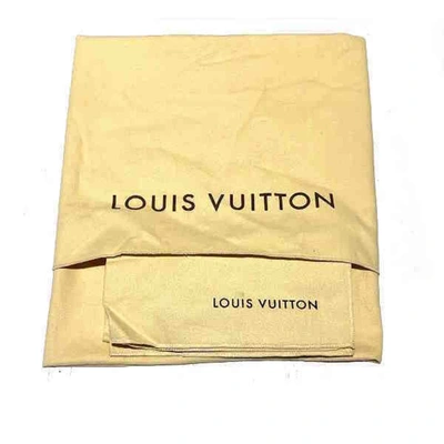Pre-owned Louis Vuitton Brentwood Burgundy Canvas Tote Bag ()