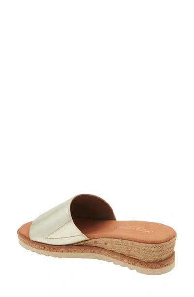 Andre Assous Nessie Platform Wedge Sandal In Platino