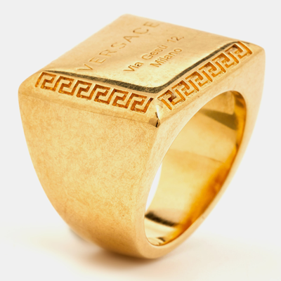 Pre-owned Versace Address Signet Gold Tone Ring Size 57