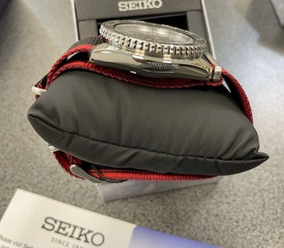 Pre-owned Seiko 5 Automatic Men's Nylon Band Watch Srpk71 Made In Japan With Tag