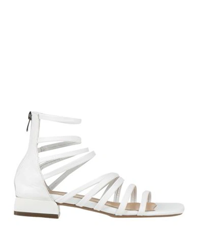 Shop Epoche' Xi Woman Sandals White Size 5 Soft Leather