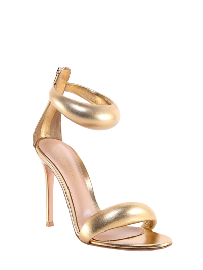Shop Gianvito Rossi Bijoux Sandals In Gold