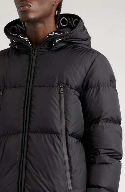 Moncler Men's Montcla Logo-hood Puffer Jacket In Black