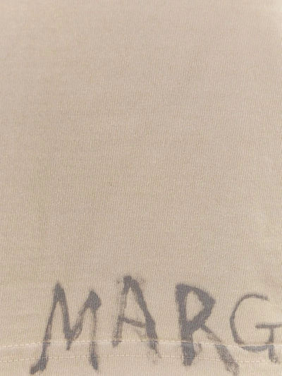 Shop Maison Margiela T-shirt In Beige