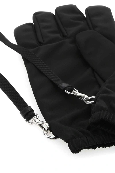 Prada Triangle-patch Re-nylon Gloves In Black