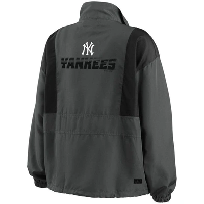 Wear By Erin Andrews Charcoal New York Yankees Packable Half-zip Jacket In Charcoal