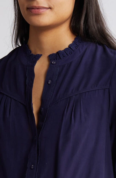 Wit & Wisdom Eyelet Accent Top In Navy