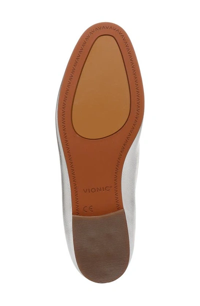 Vionic Willa Ii Loafer In Silver Leather