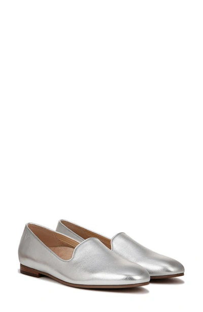 Vionic Willa Ii Loafer In Silver Leather