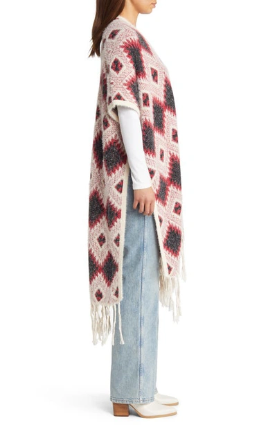 Roffe Accessories Geometric Jacquard Fringe Wrap In Red Motiff