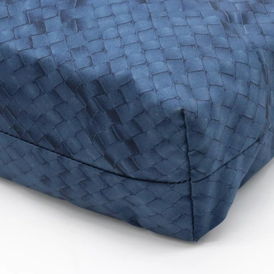 Shop Bottega Veneta Intrecciolusion Blue Synthetic Tote Bag ()