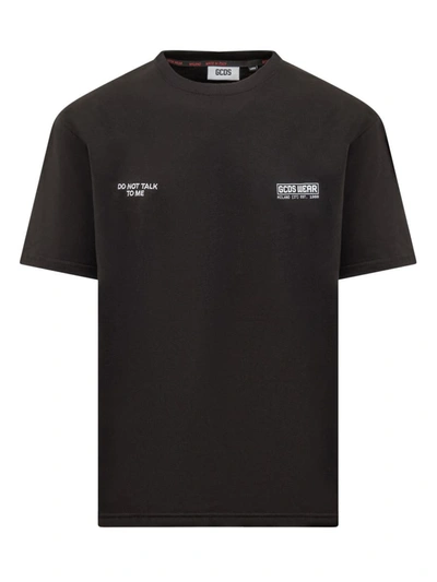 Shop Gcds T-shirt Don't Talk To Me In Black
