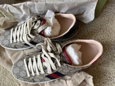 Pre-owned Gucci Women Ace Gg Supreme Low Top Sneaker- Size 8.5 In Beige