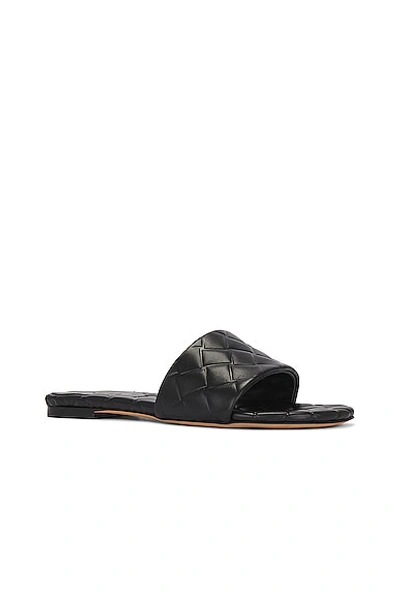 Bottega Veneta Quilted Leather Flat Slide Sandals In Black
