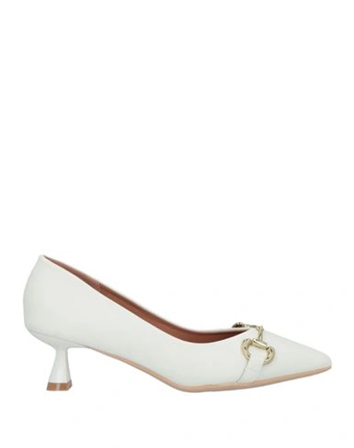 Shop Francesco Milano Woman Pumps Ivory Size 11 Soft Leather In White
