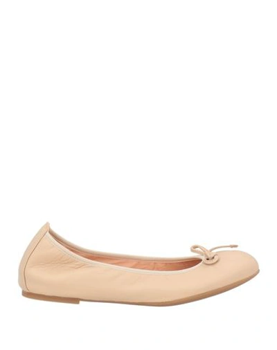 Shop Unisa Woman Ballet Flats Beige Size 7 Leather