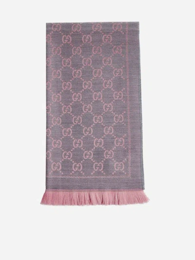 Shop Gucci Gg Motif Wool Scarf In Graphite,pink