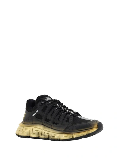 Shop Versace Sneakers In Nero+oro