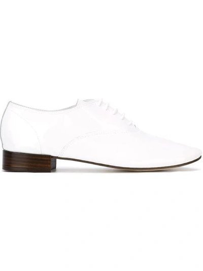 Shop Repetto Varnished Oxford Shoes In White