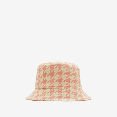 Shop Burberry Houndstooth Bucket Hat In Sherbet
