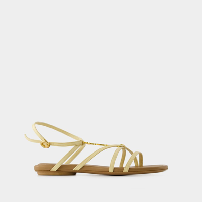 Shop Jacquemus Pralu P Sandals -  - Leather - Ivory In Beige