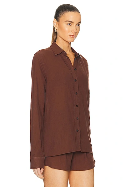 Éterne Jolene Button Down Top In Chocolate