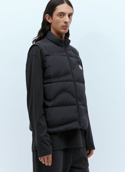 Shop Moncler Beidaihe Vest In Black