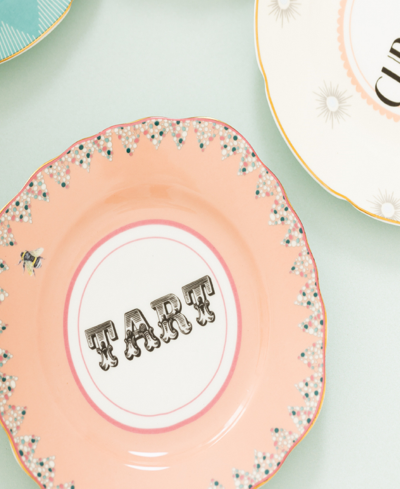 Yvonne Ellen Cheeky Cake Plates In Multi