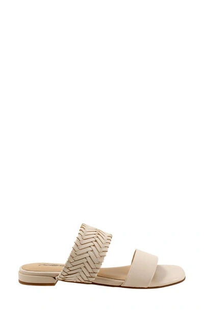 Trotters Nalane Slide Sandal In Ivory