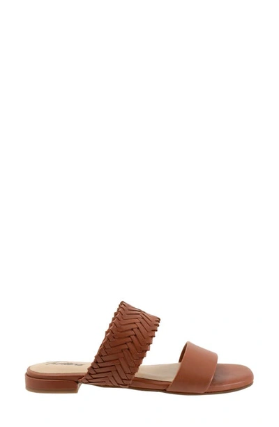 Trotters Nalane Slide Sandal In Luggage