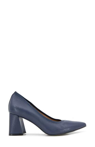 Gentle Souls By Kenneth Cole Dionne Pointed Toe Pump In Navy