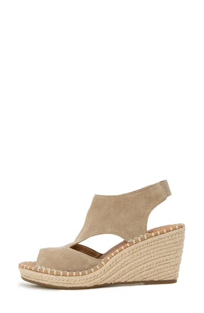 Gentle Souls By Kenneth Cole Cody Espadrille Wedge Sandal In Mushroom Suede