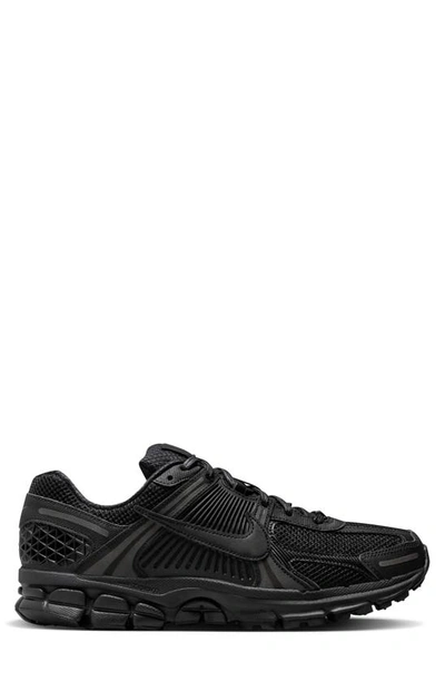 Nike Zoom Vomero 5 Sp Professional Shoes In Black/ Black