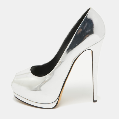 Pre-owned Giuseppe Zanotti Silver Leather Sharon Platform Pumps Size 40