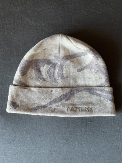 Pre-owned Arc'teryx - Grotto Beanie In Cream