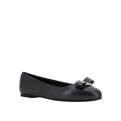 Ferragamo Vanna Vara Bow Ballet Flats In Calf Leather In Black