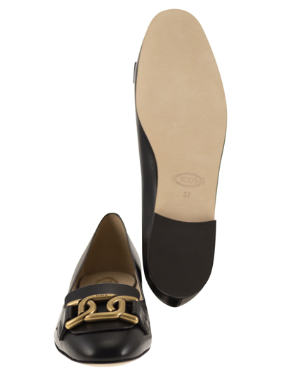 Tod's Leather Chain Ballerina Flats