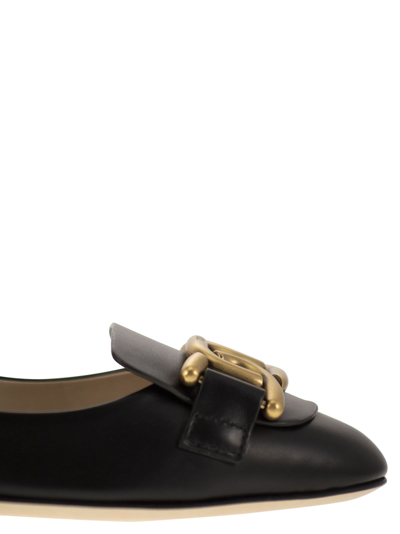 Shop Tod's Leather Ballerina With Accessory