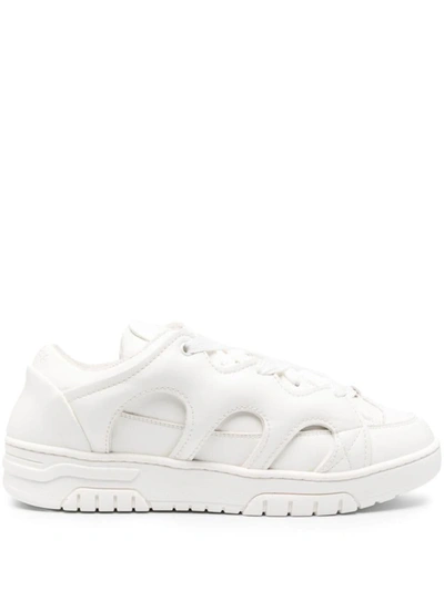Shop Santha Sneakers Model 1 Shoes In White