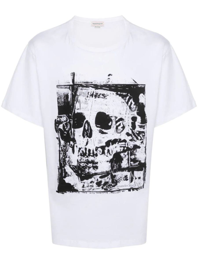 Shop Alexander Mcqueen Skull T-shirt Clothing In White