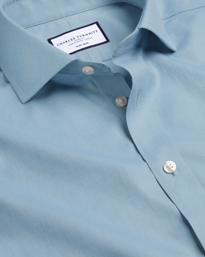 Shop Charles Tyrwhitt Men's  Cutaway Collar Non-iron Twill Dress Shirt In Blue