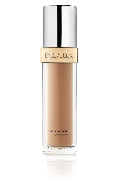 Shop Prada Reveal Skin Optimizing Refillable Soft Matte Foundation In Mc45