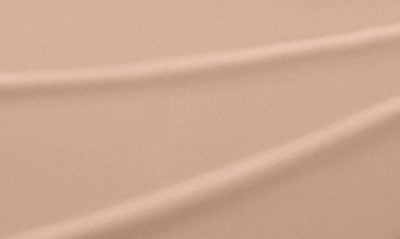 Prada Reveal Skin Optimizing Refillable Soft Matte Foundation In Mc50