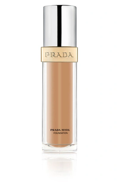 Shop Prada Reveal Skin Optimizing Refillable Soft Matte Foundation In Mw55